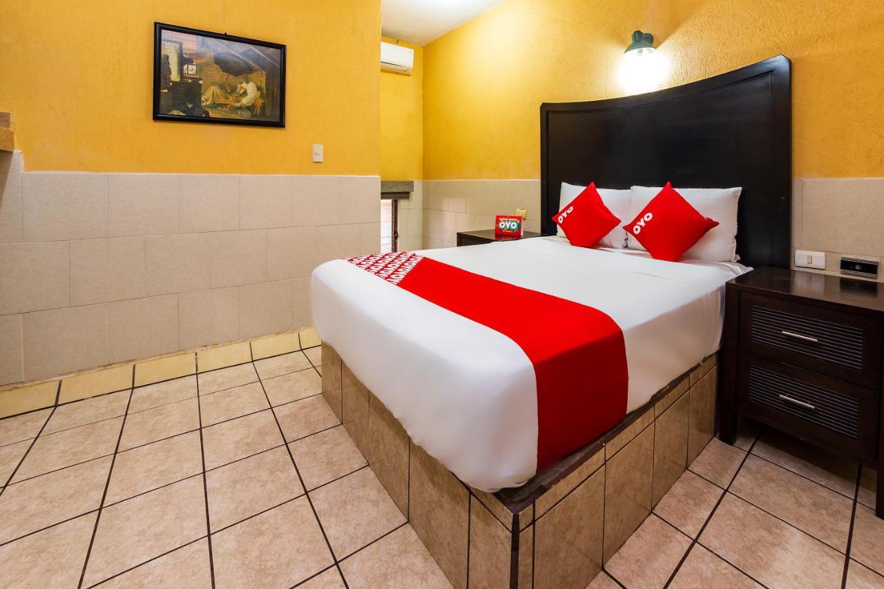OYO Hotel San Marcos Los Mochis Buitenkant foto